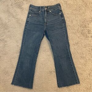 Express Jeans Women’s Size 00 Petite High Rise Cropped Flare Denim Raw Hem